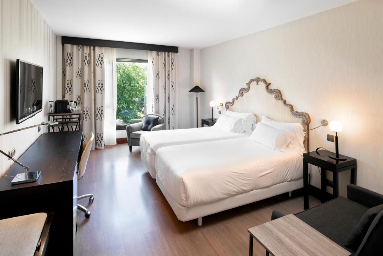 Palacio de Aviles Affiliated By Melia Exterior foto Room