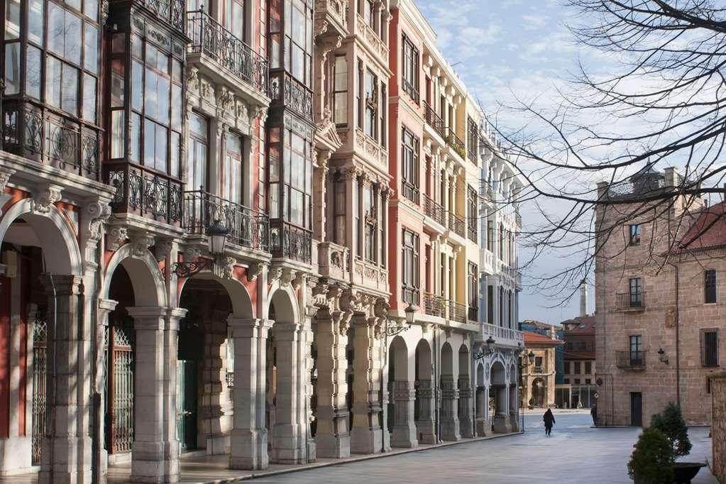 Palacio de Aviles Affiliated By Melia Exterior foto The University of Navarra